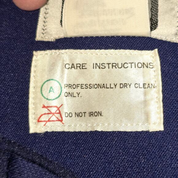 Vintage Obermeyer Bib Overall  Ski Stirrup Suit Navy Blue
Womens Size 8 Pristine - Picture 11 of 11